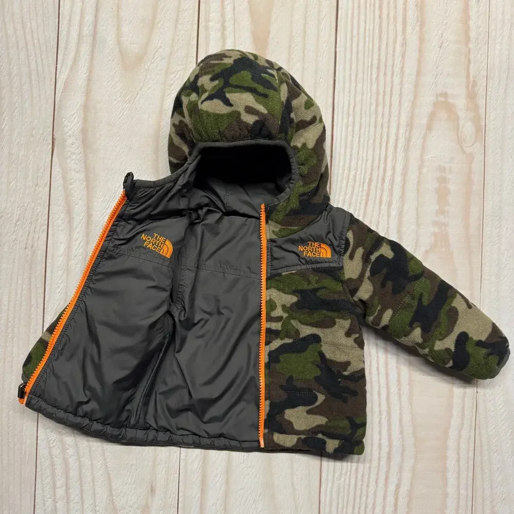 The North Face Baby 6-12M Reversible Full-Zip Hooded Jacket Camo/Gray - Picture 1 of 5